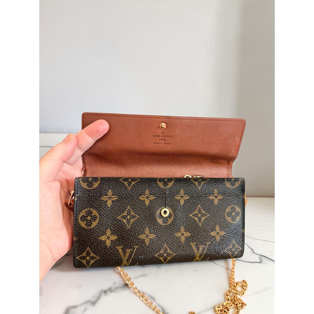 Louis Vuitton Sarah Wallet on Chain w/ COA - Picture 6 of 13